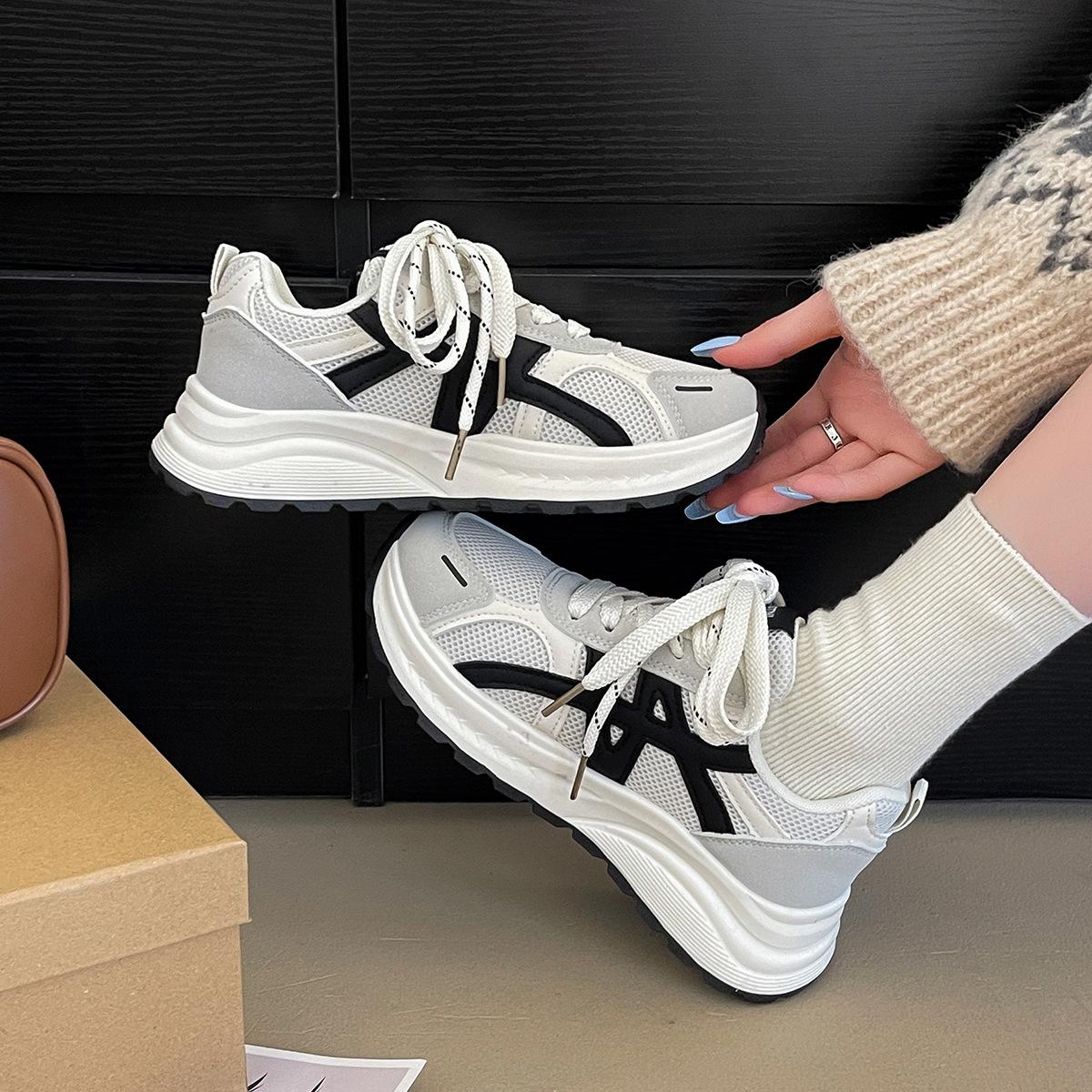 13125440.厚底小个子老爹鞋女秋季轻奢休闲时尚休闲鞋
