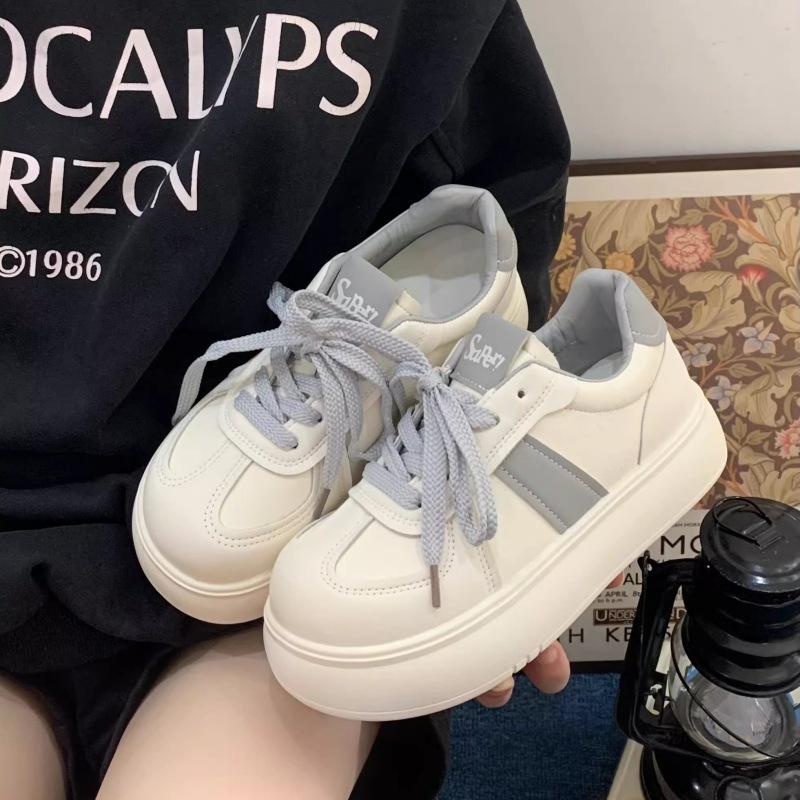 13125364.厚底面包小白鞋女春季百搭松糕底小个子鞋休闲鞋