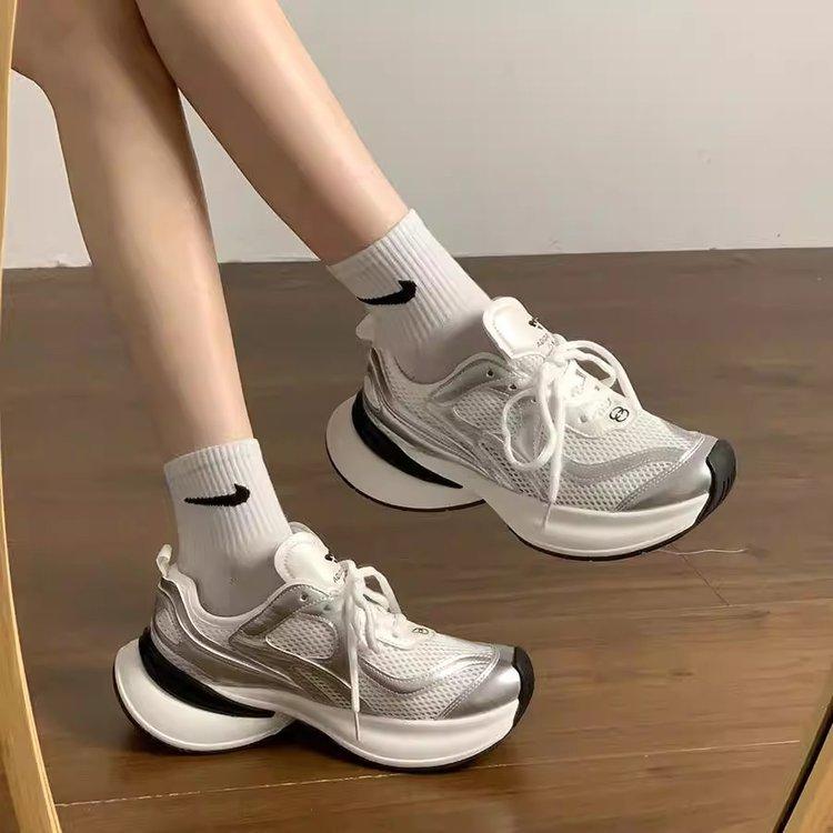 13639095.老爹鞋女百搭厚底小个子网面透气休闲运动鞋