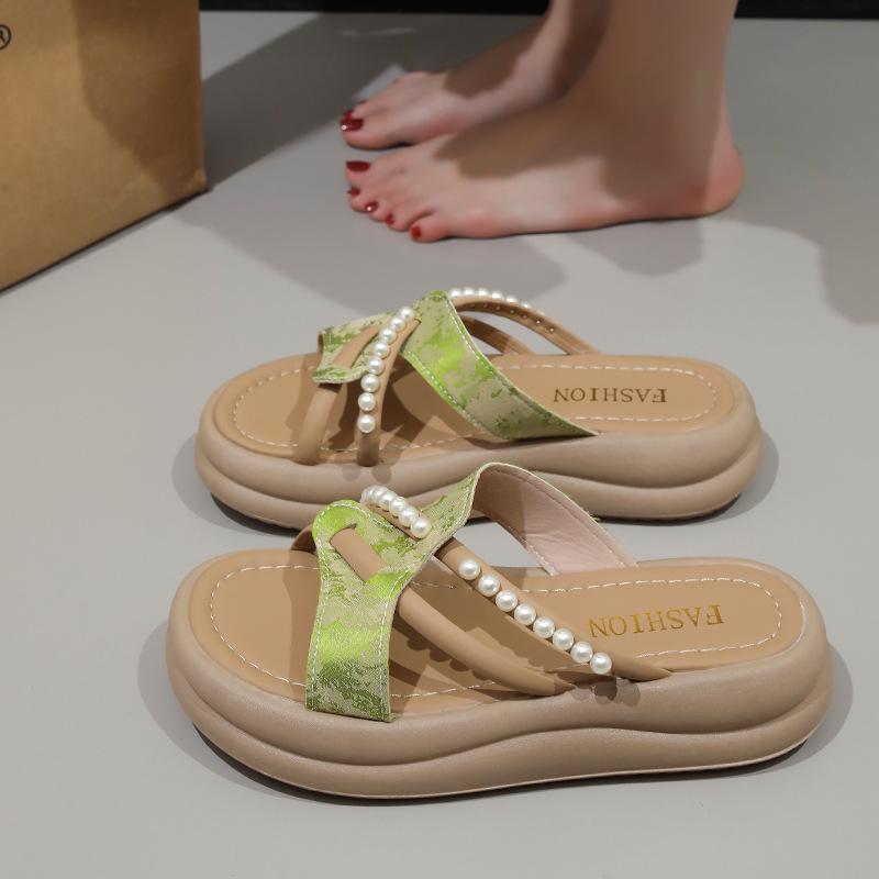 13639321.厚底珍珠拖鞋女夏季外穿时尚一字拖鞋防滑舒适拖鞋
