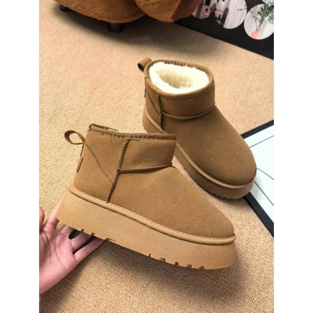 13101561.厚底百搭雪地靴女款冬季加绒加厚大棉保暖抗寒短靴