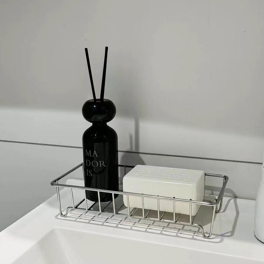 13217527.免打孔极简风不锈钢置物沥水架卫浴收纳乳液瓶沐浴露收纳架