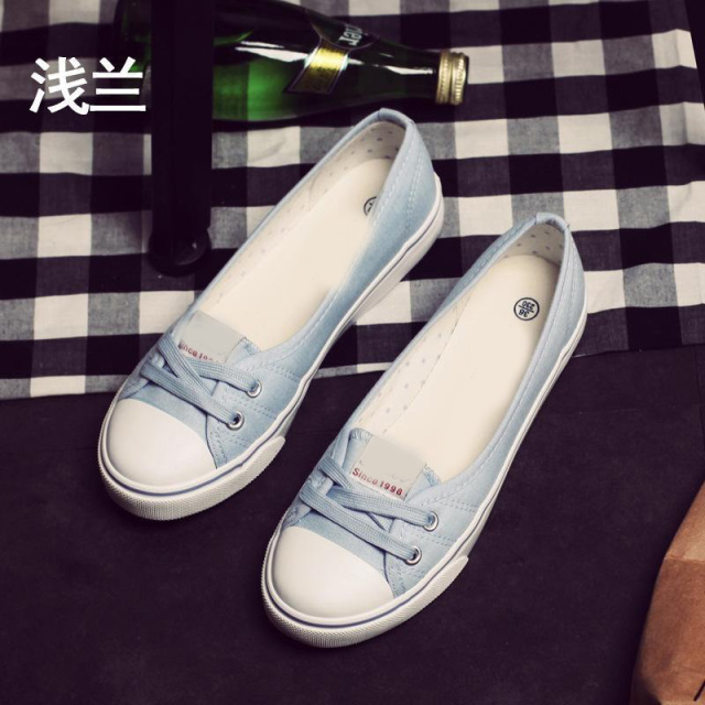 13245119.透气夏季浅口帆布休闲鞋女休闲韩版平底一脚蹬休闲鞋