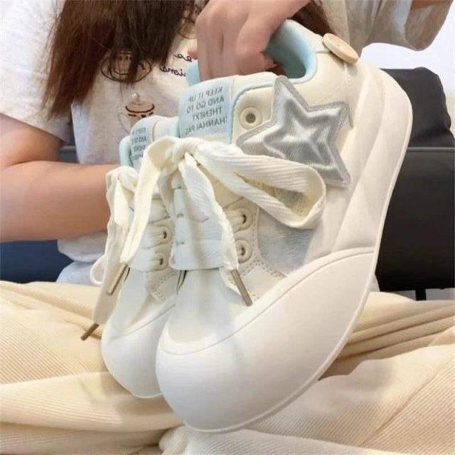 13243781.夏季厚底小白鞋校园彩虹休闲星星面包板鞋女