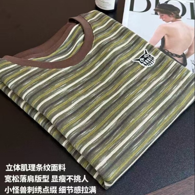 13691710.【雅薇吉】小怪兽条纹T恤