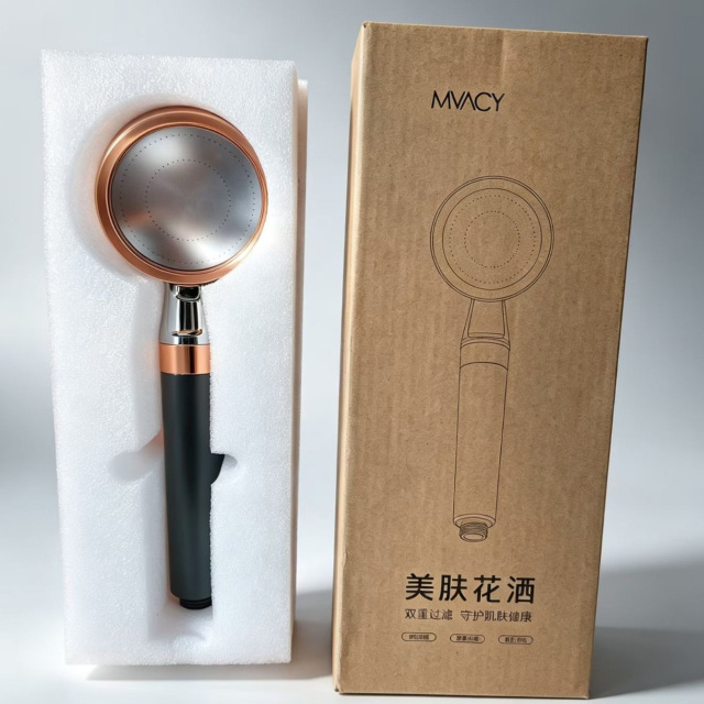 13633142.清仓原价69.9现在19.9元 VC美肤花洒｜除氯抑菌，护发嫩肤，增压大出水