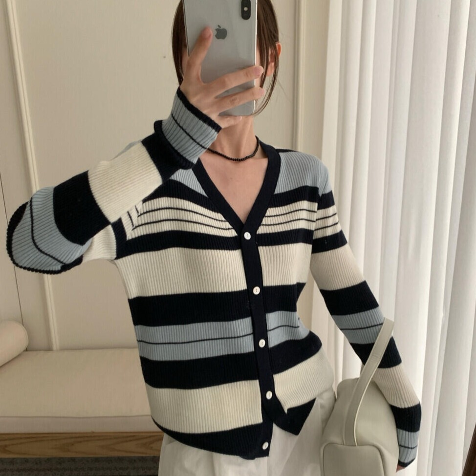 13220415.雅薇吉绵羊毛条纹开衫