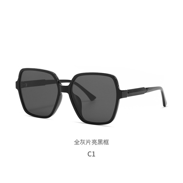 13316415.GM同框显脸小2026新防紫外线款时尚墨镜