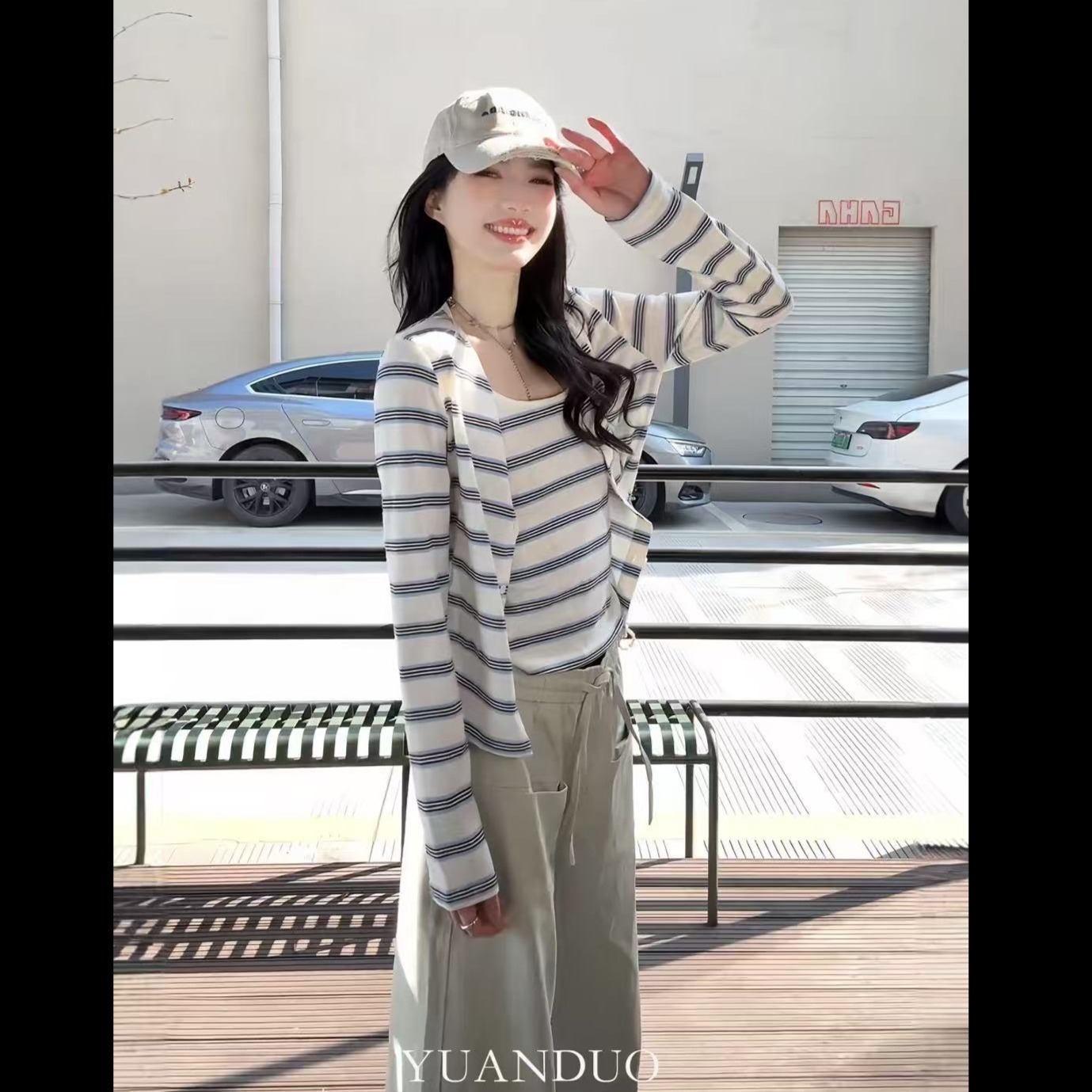13295478.雅薇吉条纹针织开衫两件套