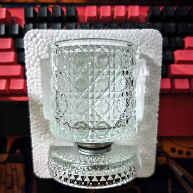 13455850.轻奢同款创意旋转威士忌酒杯发光不倒翁啤酒杯解压转转杯