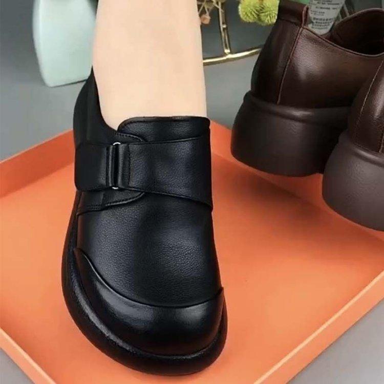 13377888.坡跟软皮单鞋女圆头坡跟松糕底舒适百搭软底单鞋