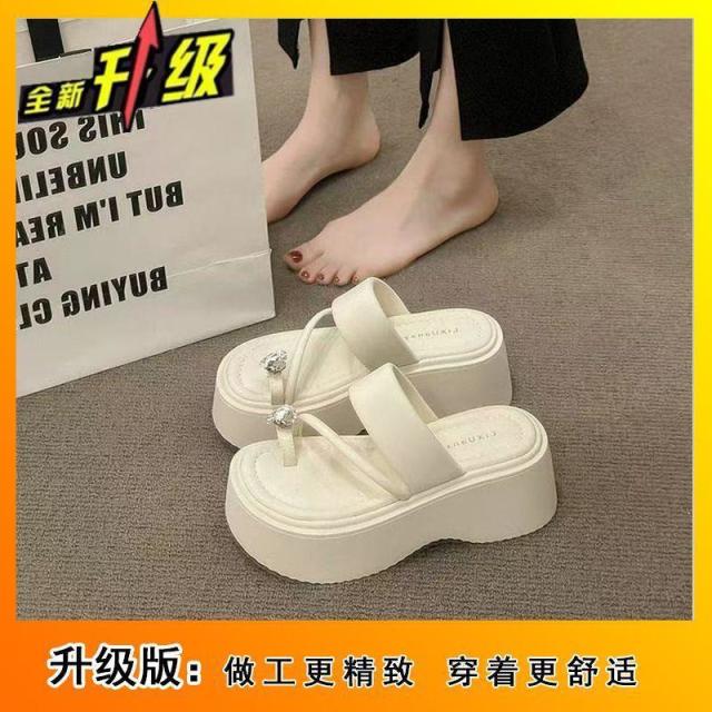 13517917.厚底小个子水钻凉鞋女外穿夏季时尚套趾凉拖鞋