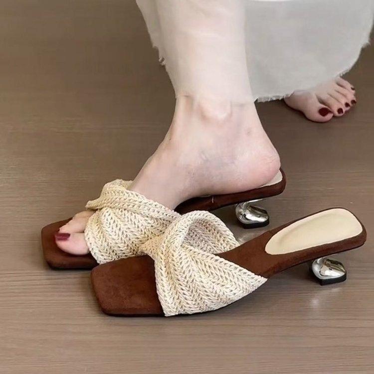 13517854.厚底度假草编法式复古编织一字凉拖鞋女夏季外穿夹脚凉拖鞋