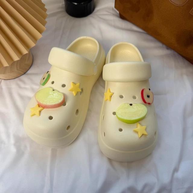 13518022.春夏厚底休闲踩屎感舒适凉拖鞋可爱卡通苹果星星厚底洞洞鞋女