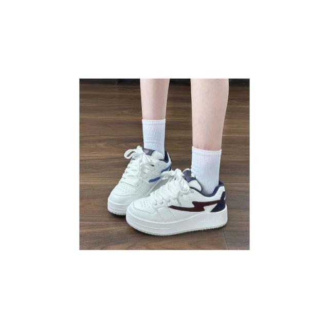 13529876.酒红色厚底面包鞋女潮春夏季百搭休闲板鞋小白鞋