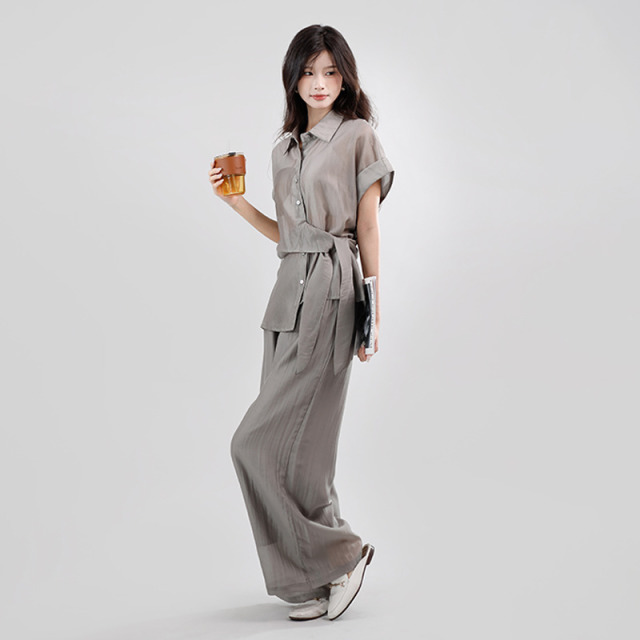13834097.Basic House/百家好复古文艺风宽松衬衫阔腿裤时尚套装女通勤必备