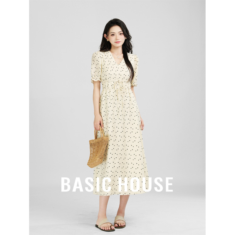 13834030.Basic House/百家好显瘦气质休闲连衣裙