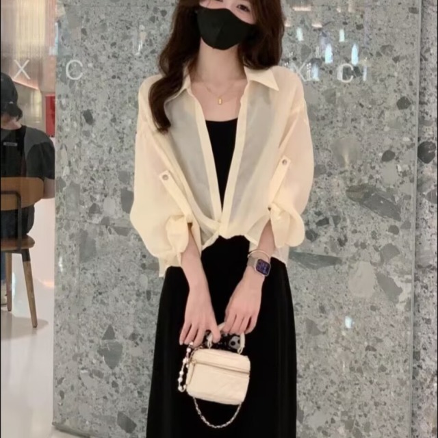 13762332.诗茉琳今年流行的夏装套装女防晒衬衫吊带连衣裙时尚减龄显瘦遮肉两件套