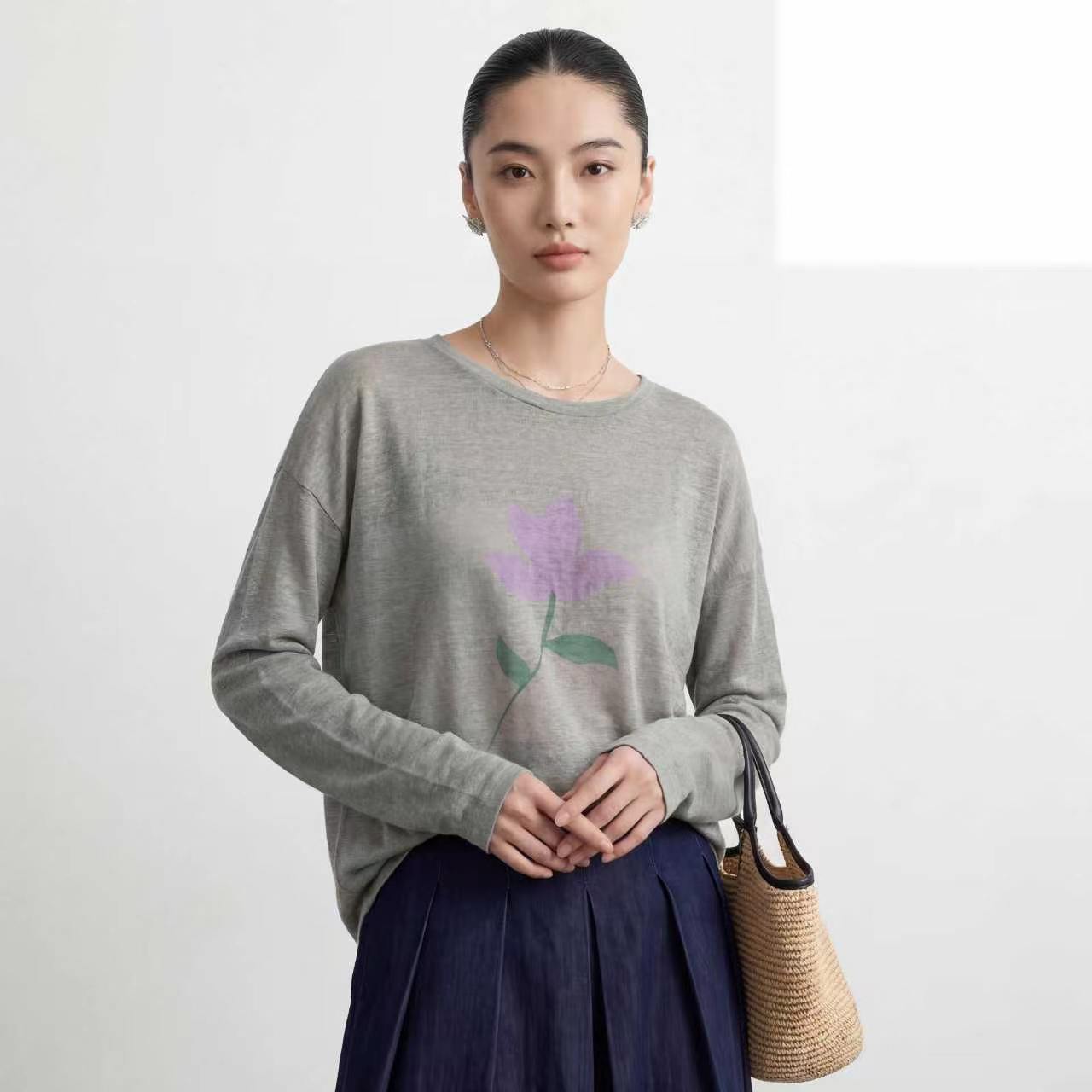 13401111.【雅薇吉】轻薄透气花影印花长袖 T 恤女 夏季天丝亚麻防晒罩衫宽松慵懒上衣【断码不补】
