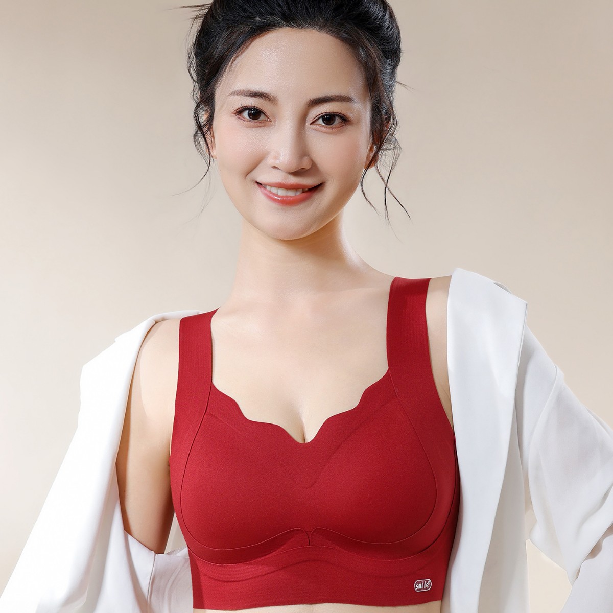 13699857.本命年胸罩红色无痕聚拢薄杯粉底液大码美背文胸大胸显小内衣女士