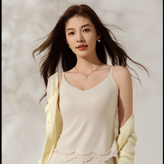 13734696.法厘哒外穿美背中长款纯色背心内搭带胸垫无痕内衣打底大码吊带背心女