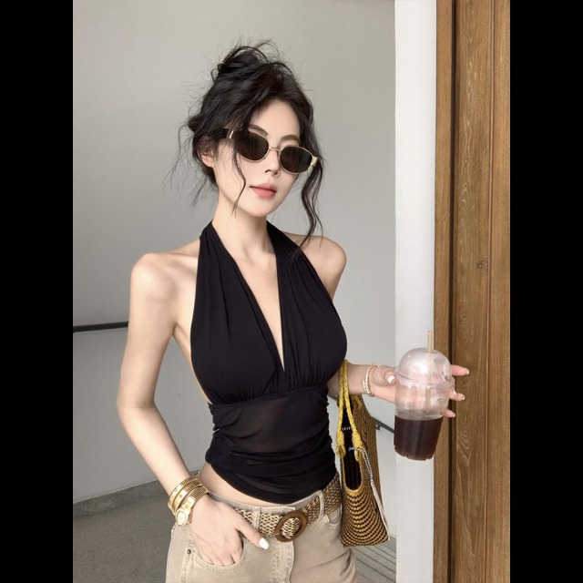 13770134.意达鸟辣妹挂脖黑色吊带背心女外穿夏低v领无袖露背内搭网纱短上衣