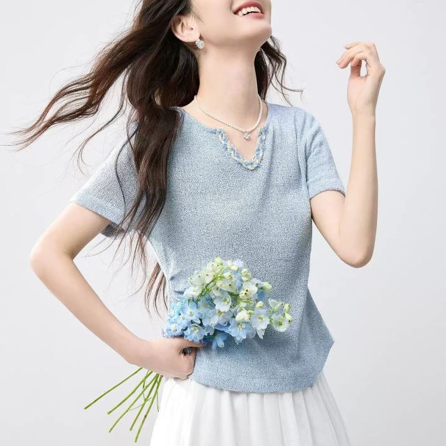 13762638.诗茉琳小个子小香风织带拼接短袖T恤女夏季新款收腰显瘦V领上衣女针织衫