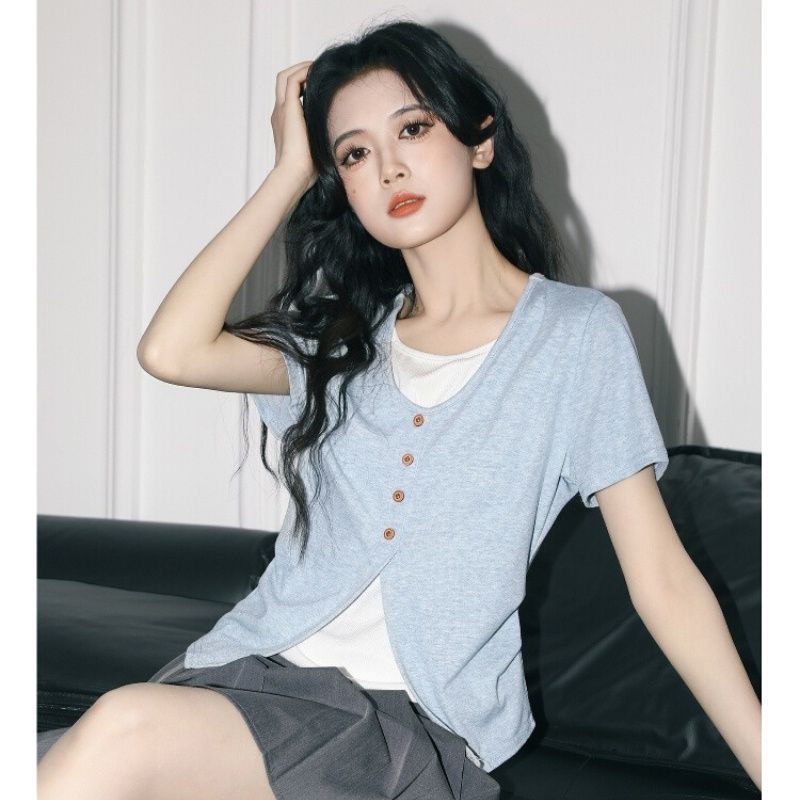13762593.诗茉琳蓝色假两件短袖T恤女夏2026新款不规则显瘦拼接体恤正肩短上衣