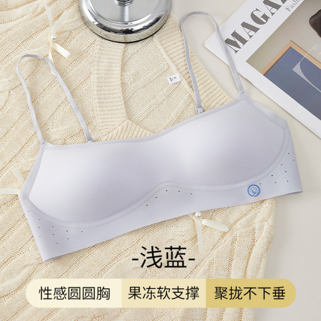13696487.低领无痕内衣小胸聚拢上托低胸方领薄款细肩带软支撑美背文胸