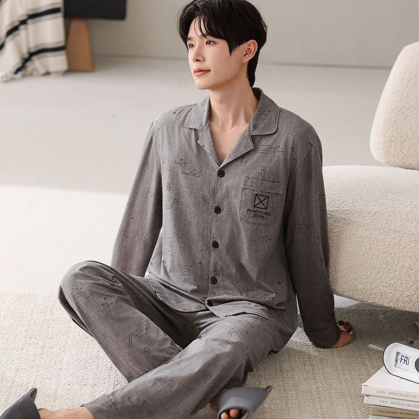 13784750.男士睡衣纯棉翻领开衫家居服套装简约休闲舒适长袖长裤不易起球