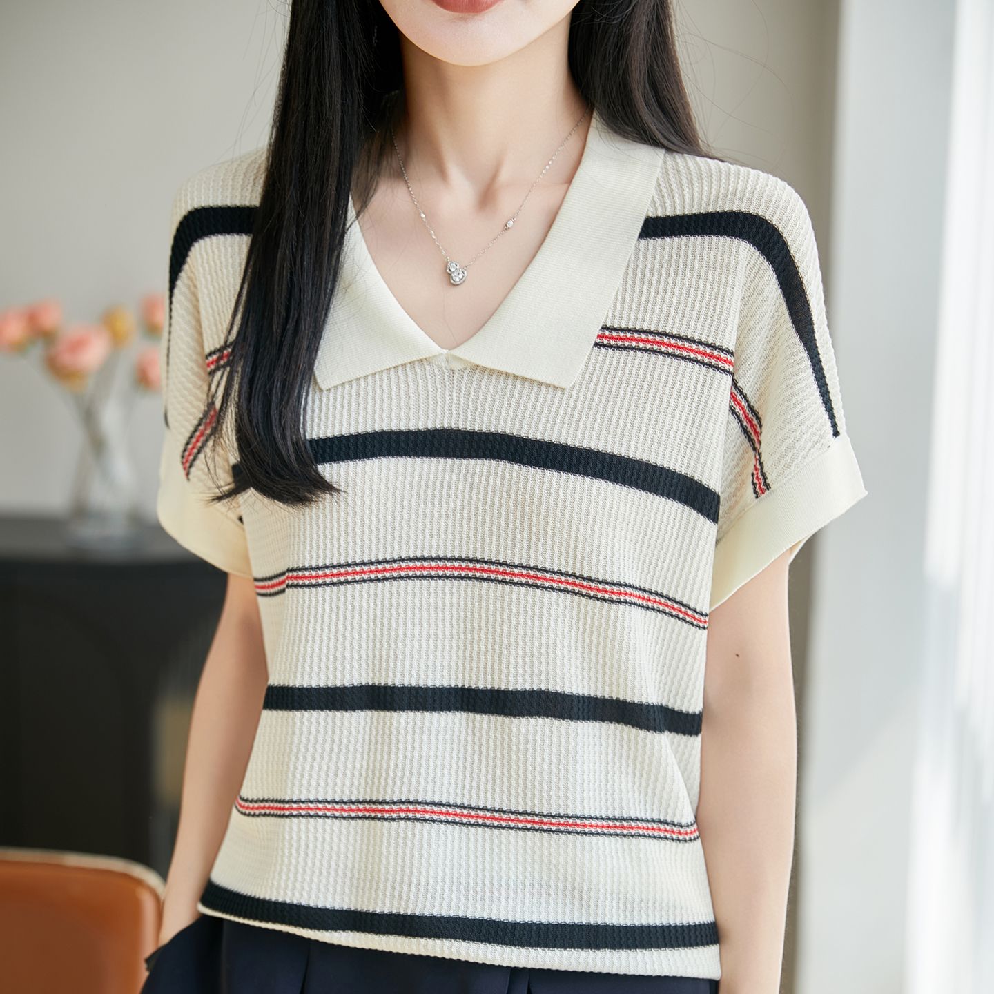13732854.绒暖享天丝翻领条纹针织短袖复古学院风条纹针织衫