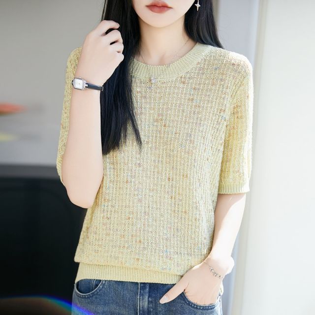 13733935.绒暖享莱赛尔纤维精纺针织圆领短袖女装上衣