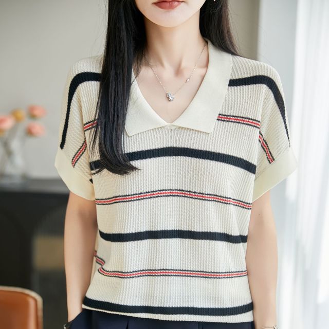 13732854.绒暖享天丝翻领条纹针织短袖复古学院风条纹针织衫