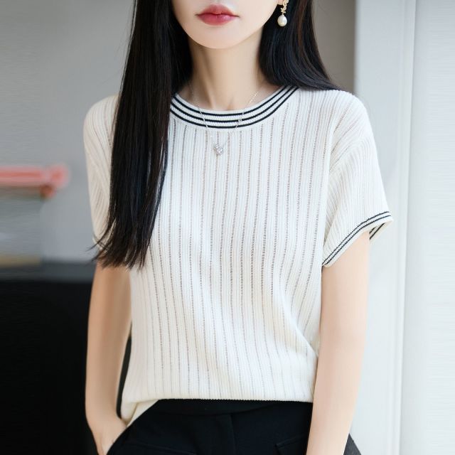 13744079.绒暖享拼色圆领针织短袖轻薄透气T恤针织衫