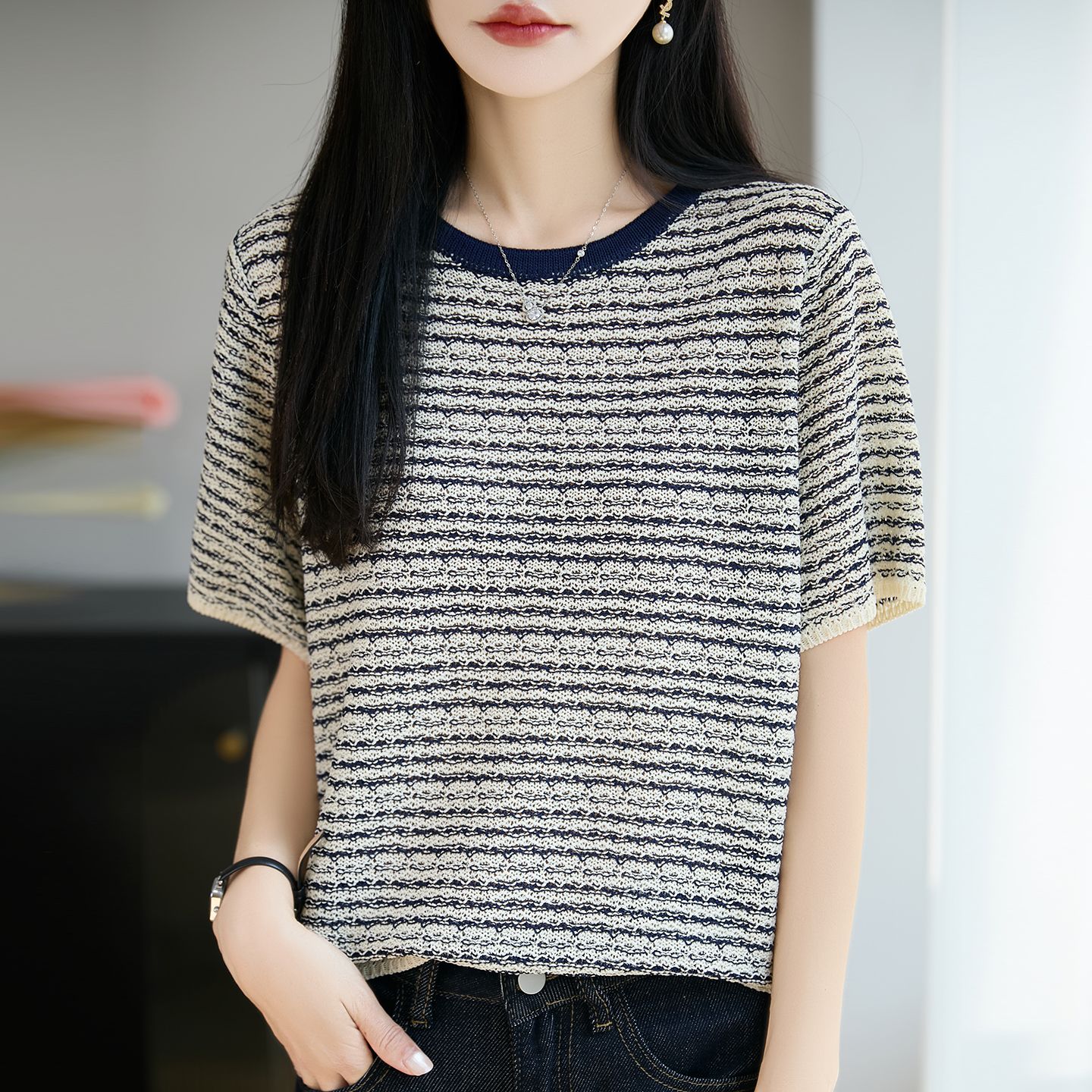 13744043.绒暖享珍珠麻条纹短袖撞色圆领半袖打底上衣