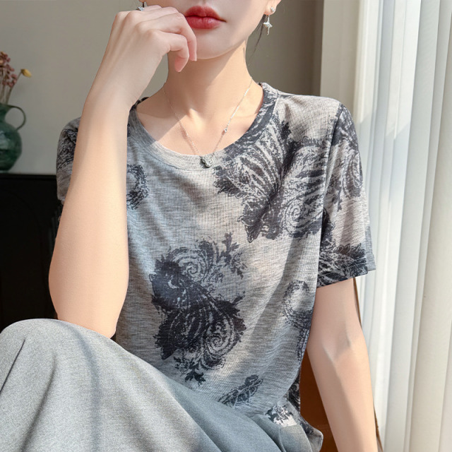 13738642.绒暖享夏季新款精纺针织短袖T恤女宽松遮肉亲肤软糯正肩短袖