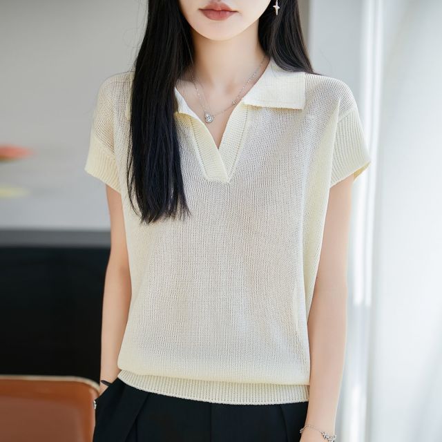 13744041.绒暖享轻薄透气珍珠麻半袖V领T恤