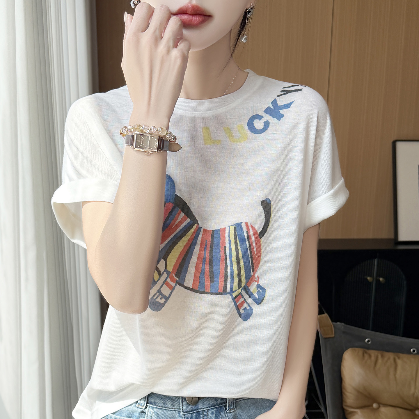 13743978.绒暖享夏季精仿系列幸运斑马圆领短袖针织衫女士上衣宽松打底衫T恤