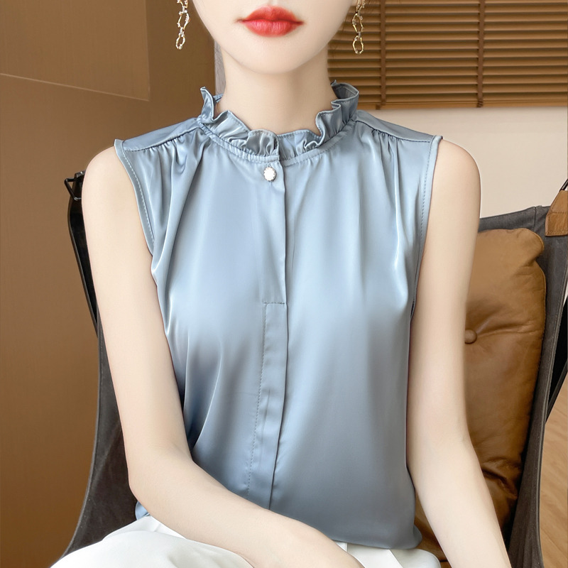 13747597.绒暖享缎面丝滑无袖衬衣木耳领打底内搭