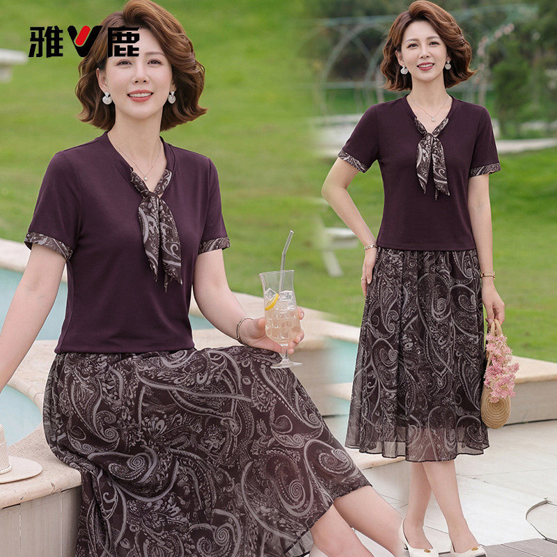 13668245.雅鹿2026 新款妈妈夏装套装 气质丝巾领短袖上衣复古印花雪纺半身裙中年女士两件套