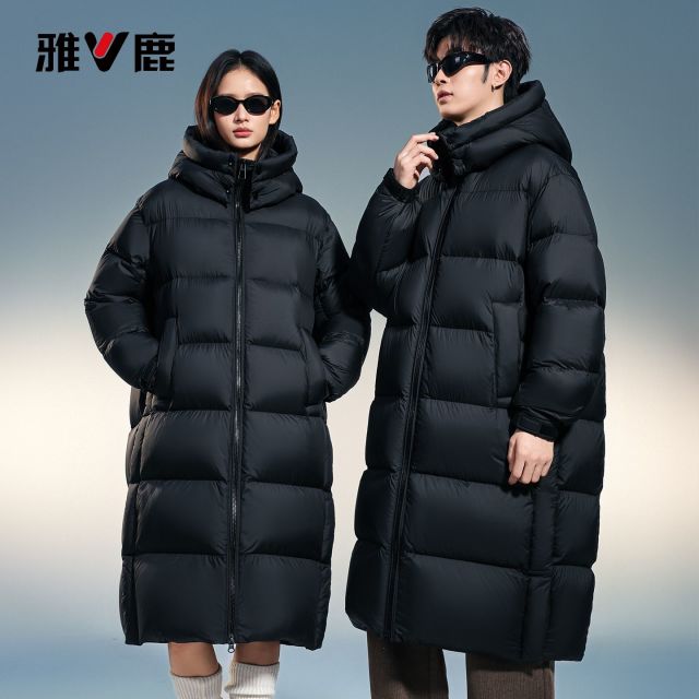 13728180.雅鹿90 白鸭绒长款羽绒服男女情侣同款 冬季加厚过膝长款连帽宽松廓形面包服 抗寒防风不钻绒情侣保暖外套