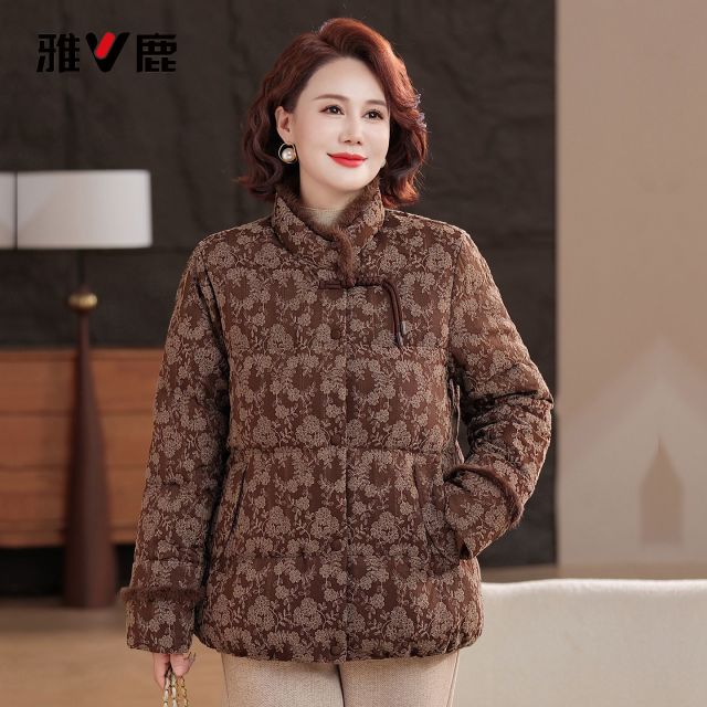 13837247.雅鹿雅鹿妈妈羽绒服女冬季新款新中式盘扣碎花 90 白鸭绒中老年宽松大码保暖外套
