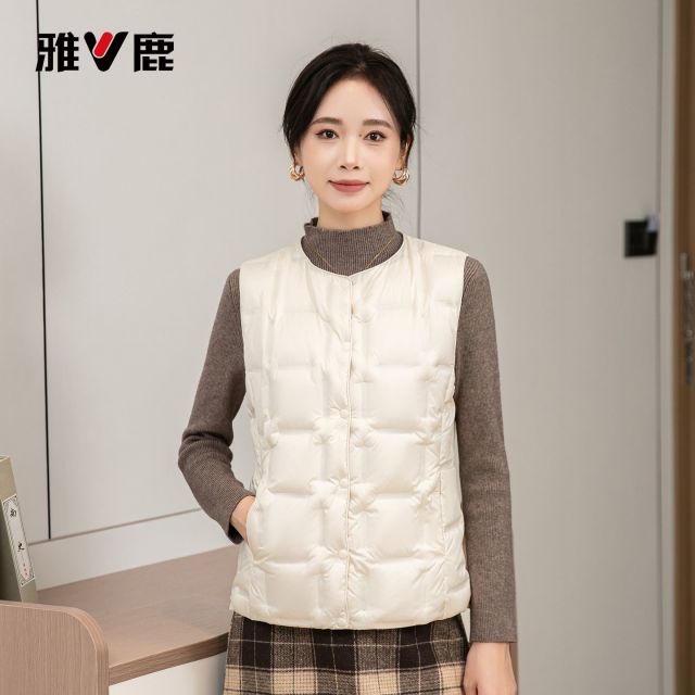 13750327.雅鹿女士羽绒马甲 2026 新款不钻绒轻便保暖马夹中年妈妈内穿打底羽绒服背心