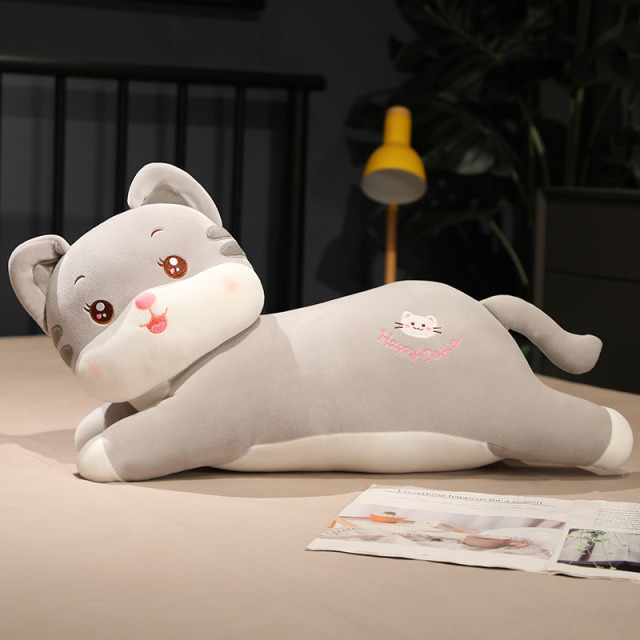 11981558.丽优哲品牌毛绒玩具猫咪抱枕长条可爱趴猫女生礼物卡通床头靠垫床上抱睡枕