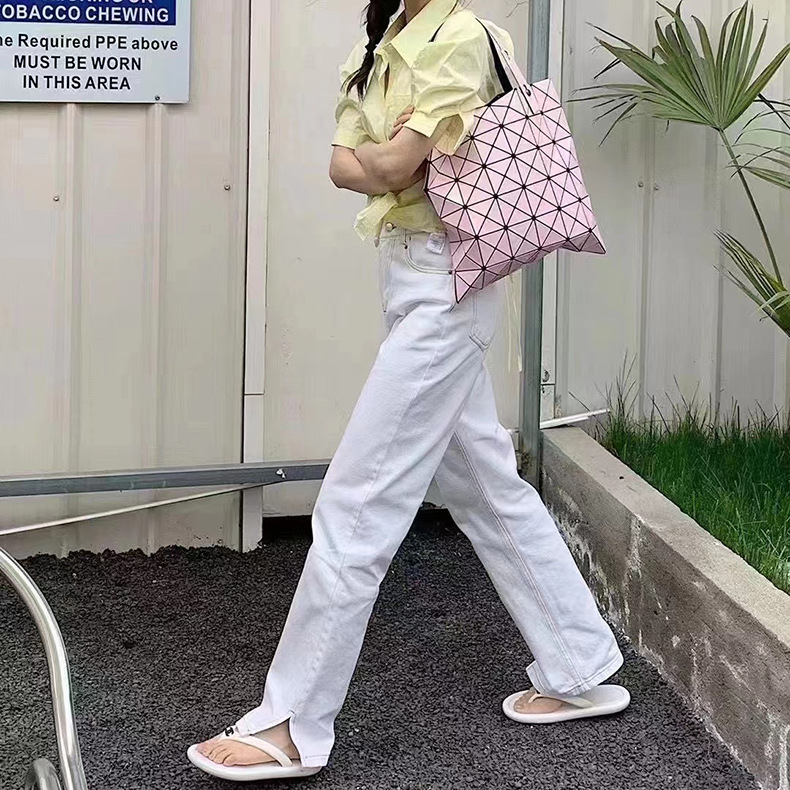 13803006.DAAGVADY日系新款潮经典款亮面6格菱格几何托特手提包休闲时尚大容简约量单肩女包包