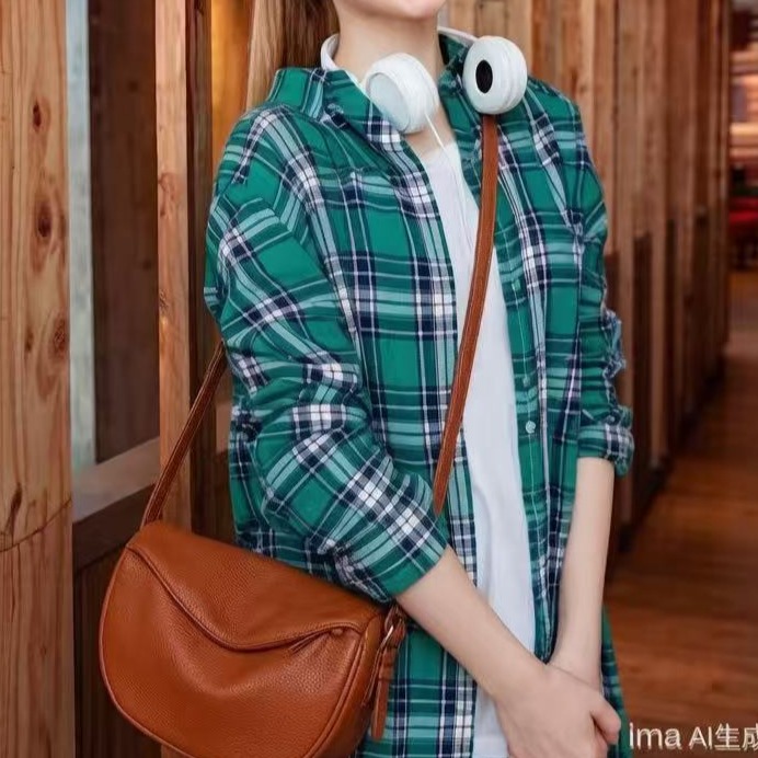 13825704.【DAAGVADY自有工廠直供】高级感头层牛皮女包时尚新款女士真皮单肩斜挎包大容量饺子包