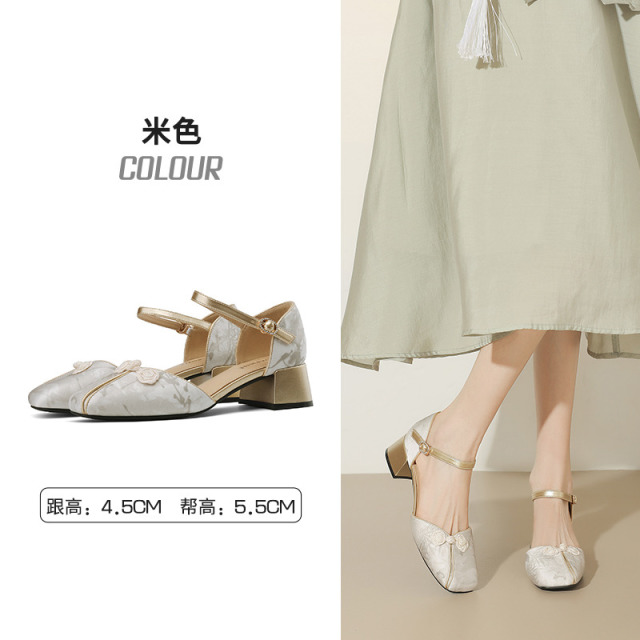 13757834.达芙妮时尚包头凉鞋女夏季凉鞋外穿新中式女鞋夏款国风单鞋