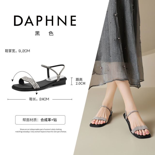 13764037.达芙妮水钻一字带平底凉鞋女款夏季外穿方头低跟露趾凉鞋
