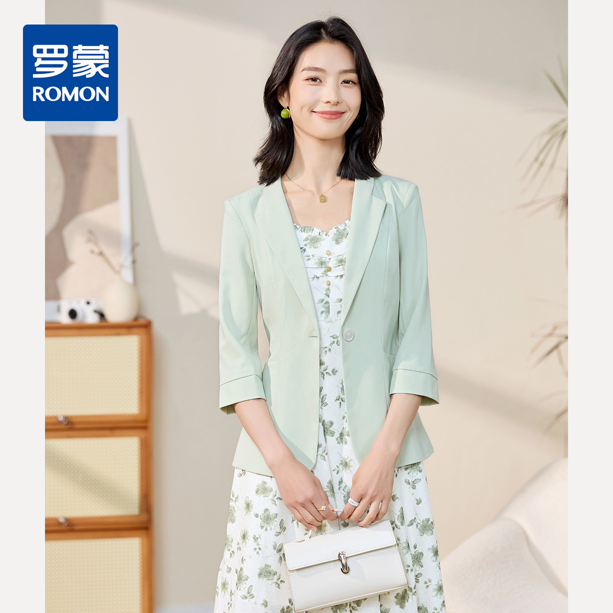 10483801.【知性优雅】罗蒙女士西服简约七分袖潮流百搭舒适西服外套女