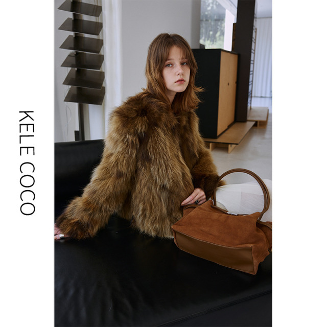 13732587.kele coco【礼盒发货】中古风时尚轻奢貉子毛原生态皮草外套